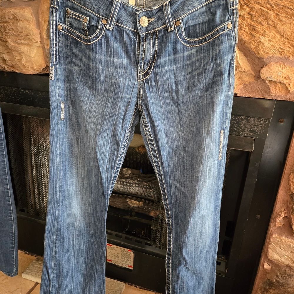 Buckle Women's Straight Leg Denim Jeans
